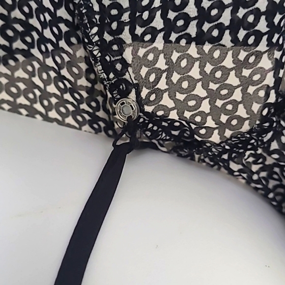 Blouse short sleeve ruffle button down black white print built in camisol Small - Picture 4 of 7